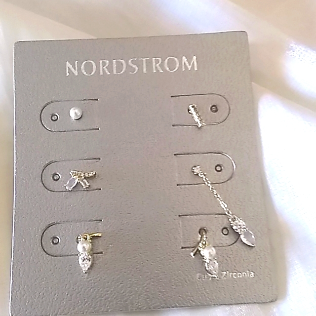 Nordstrom Earrings 16$